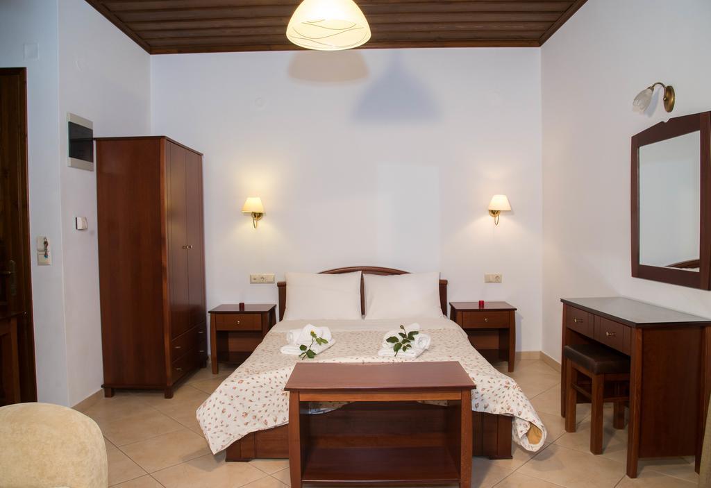 Guesthouse Enastron Chorefton Dış mekan fotoğraf