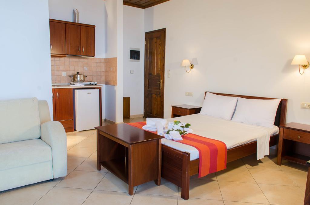 Guesthouse Enastron Chorefton Dış mekan fotoğraf