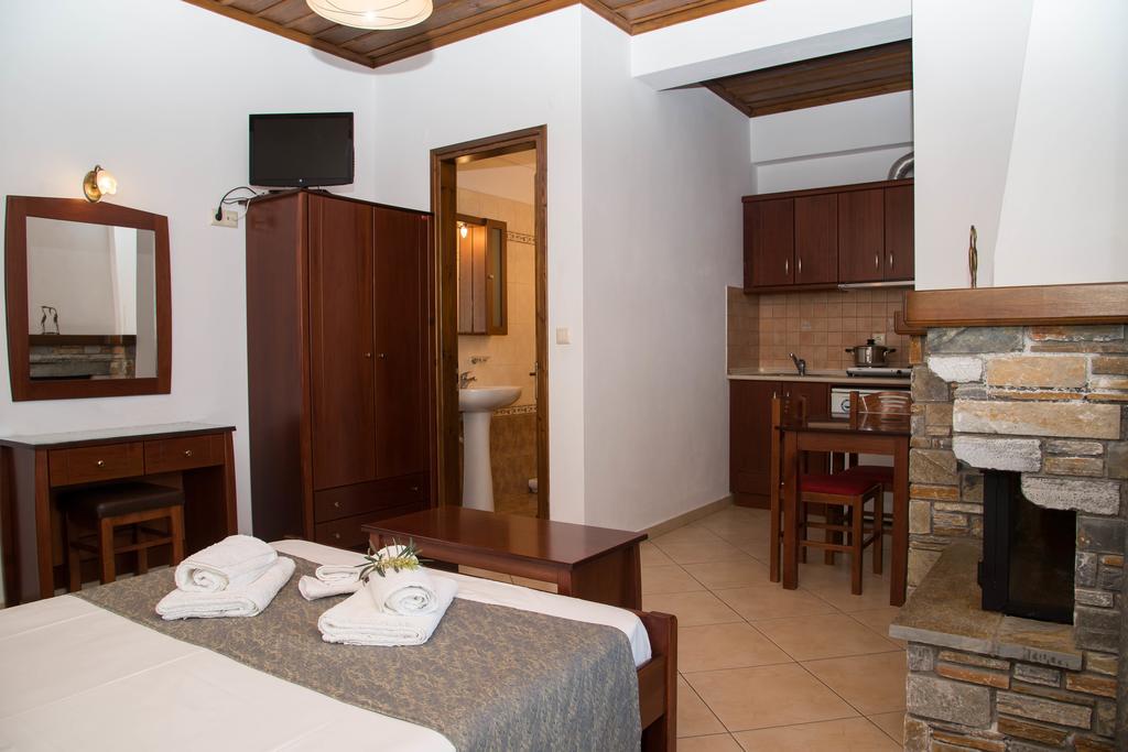 Guesthouse Enastron Chorefton Dış mekan fotoğraf